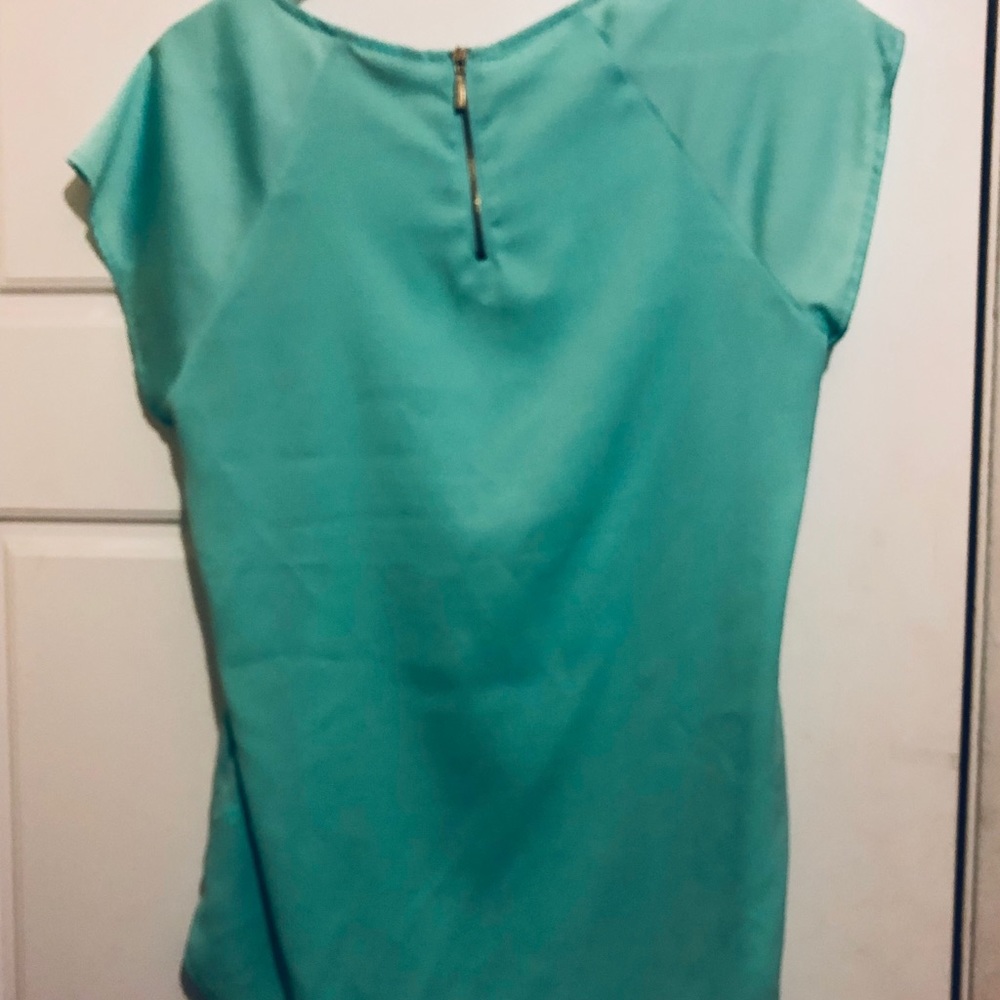 Express Top - Picture 3 of 4